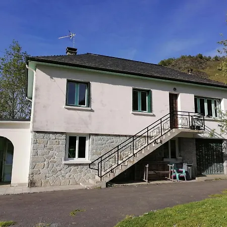 Aux d'Estaing Croisés, Gîte de montagne accessible à tous Exterior foto
